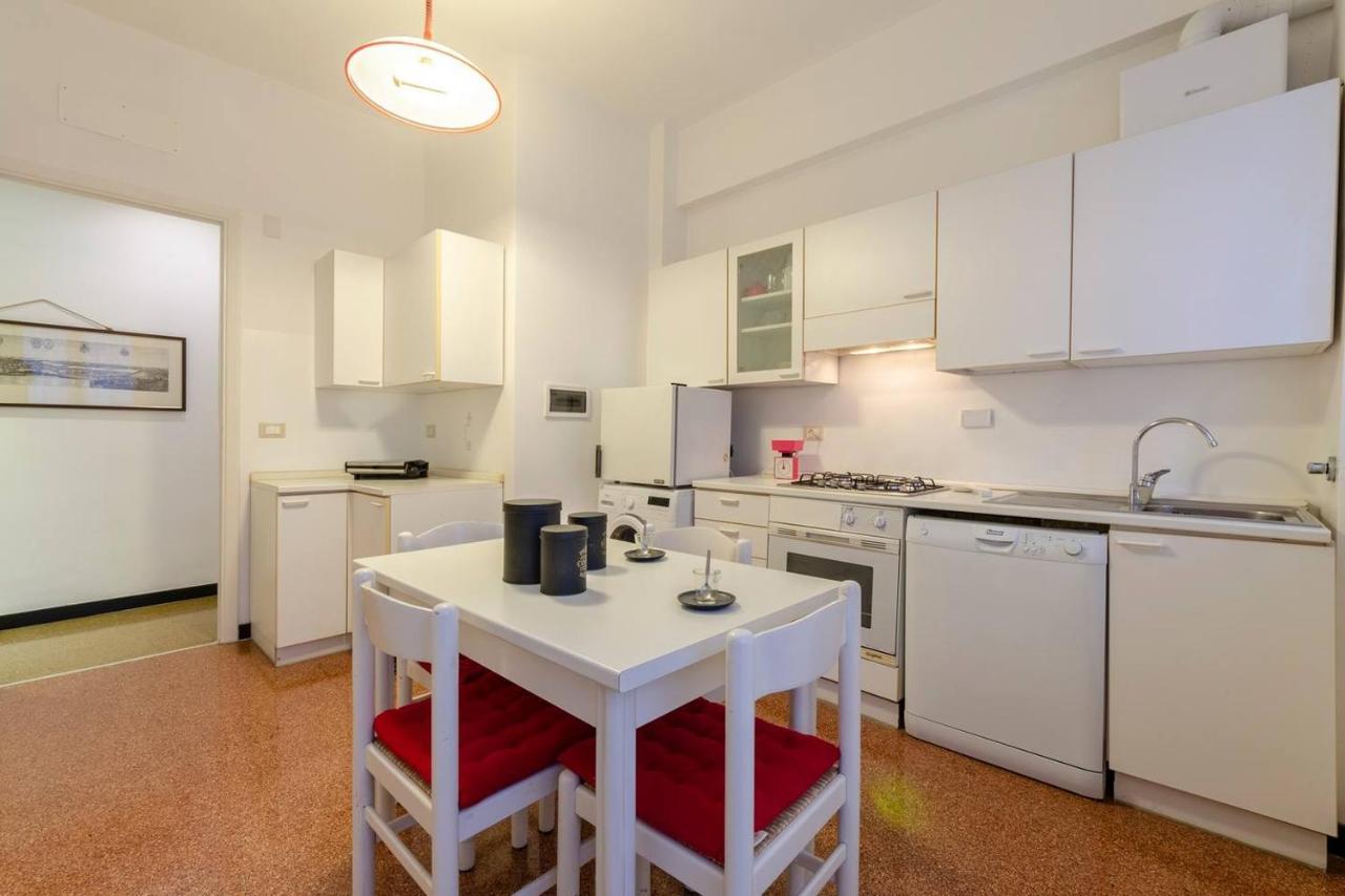 Appartement Altido Family Apt For 6 Located Minutes From The Sea à Gênes Extérieur photo